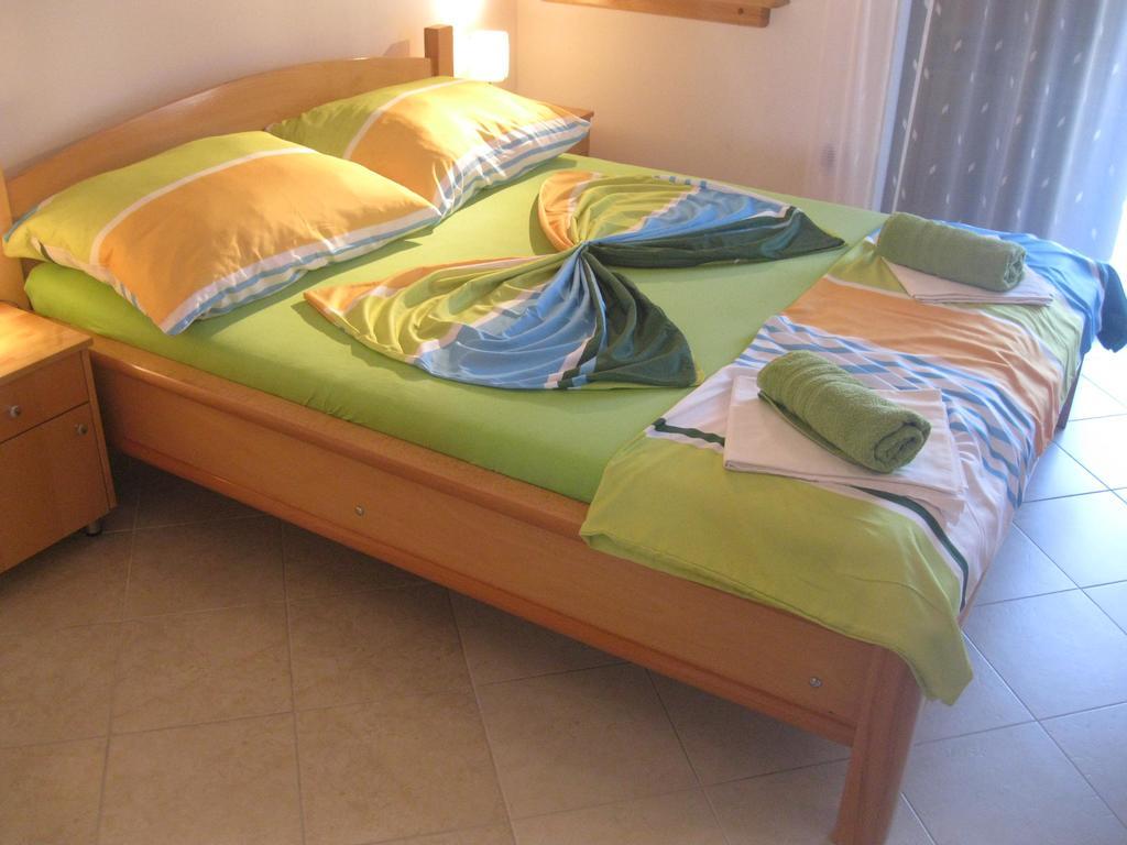 Apartments Villa Macola トロギール エクステリア 写真