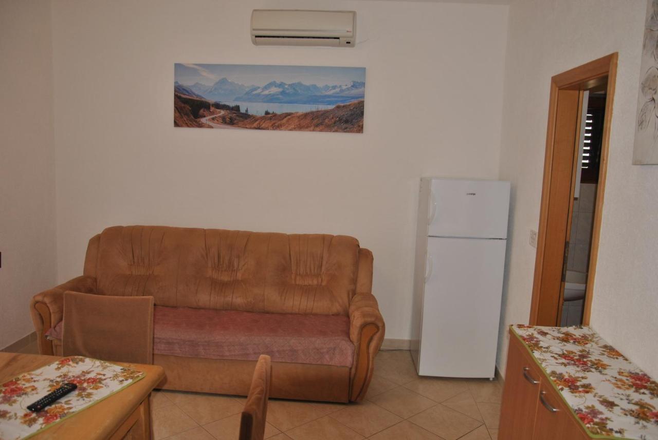 Apartments Villa Macola トロギール エクステリア 写真